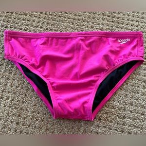 Speedo swim brief Size 38 pink NWOT